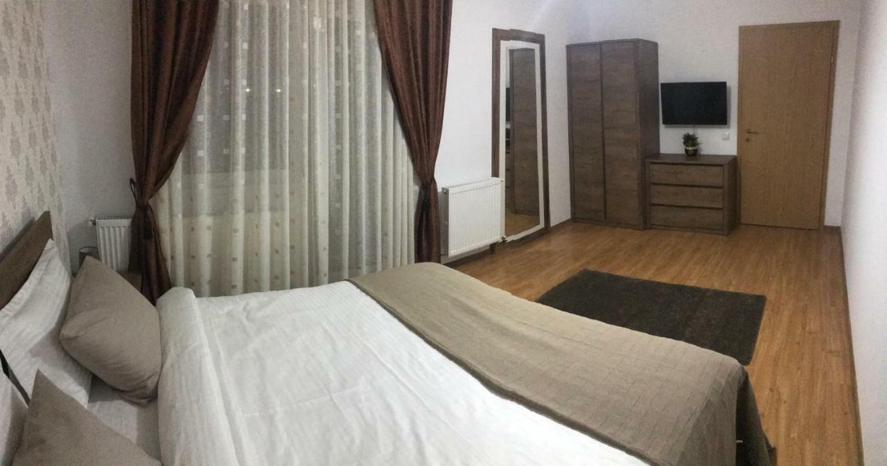 秋天公寓 Rîşnov 外观 照片
