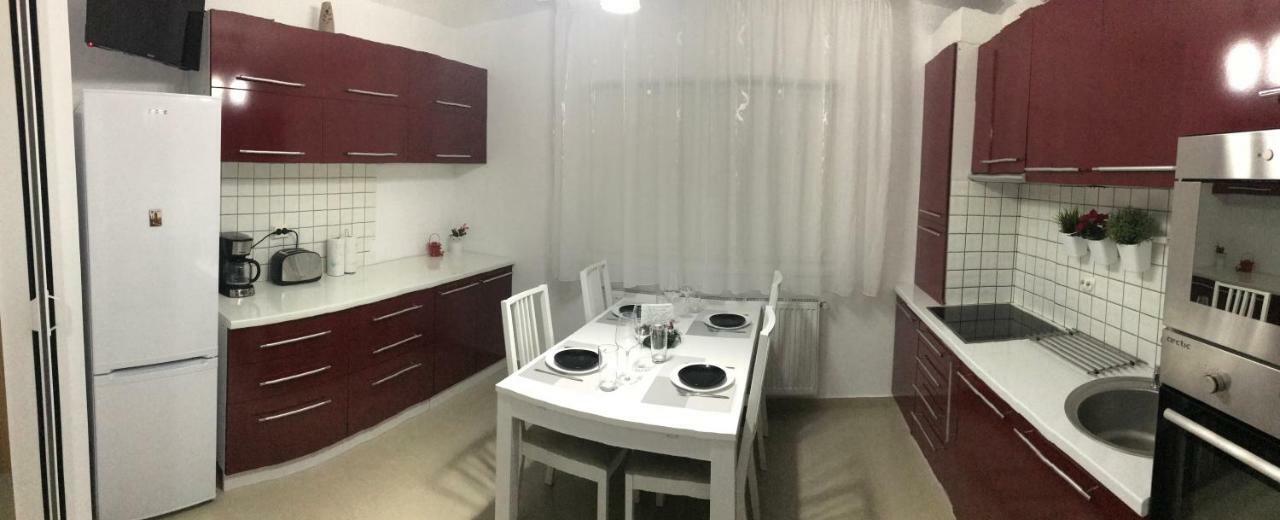 秋天公寓 Rîşnov 外观 照片